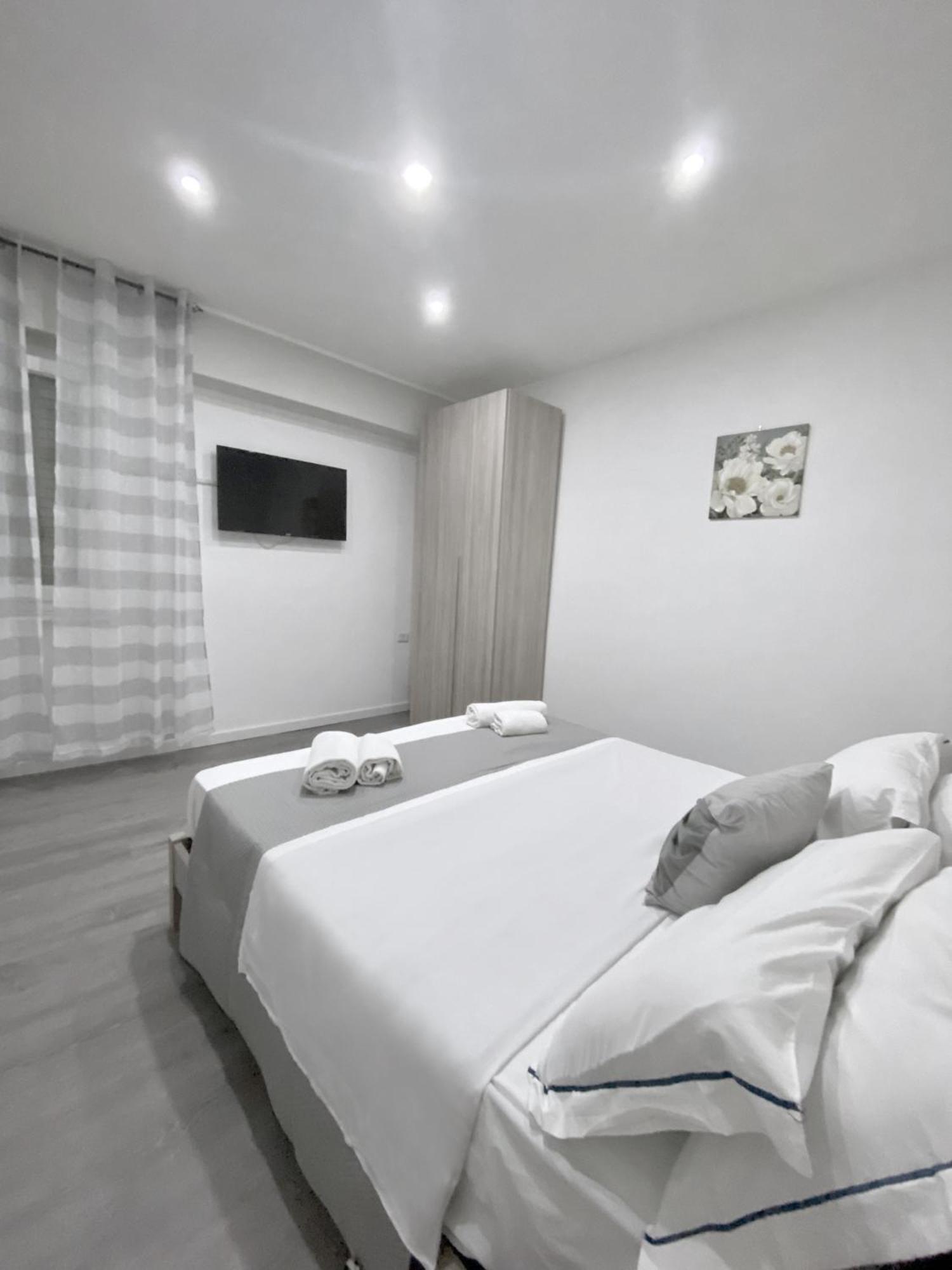 Capodichino Apartment 127 - 20 Наполи Екстериор снимка