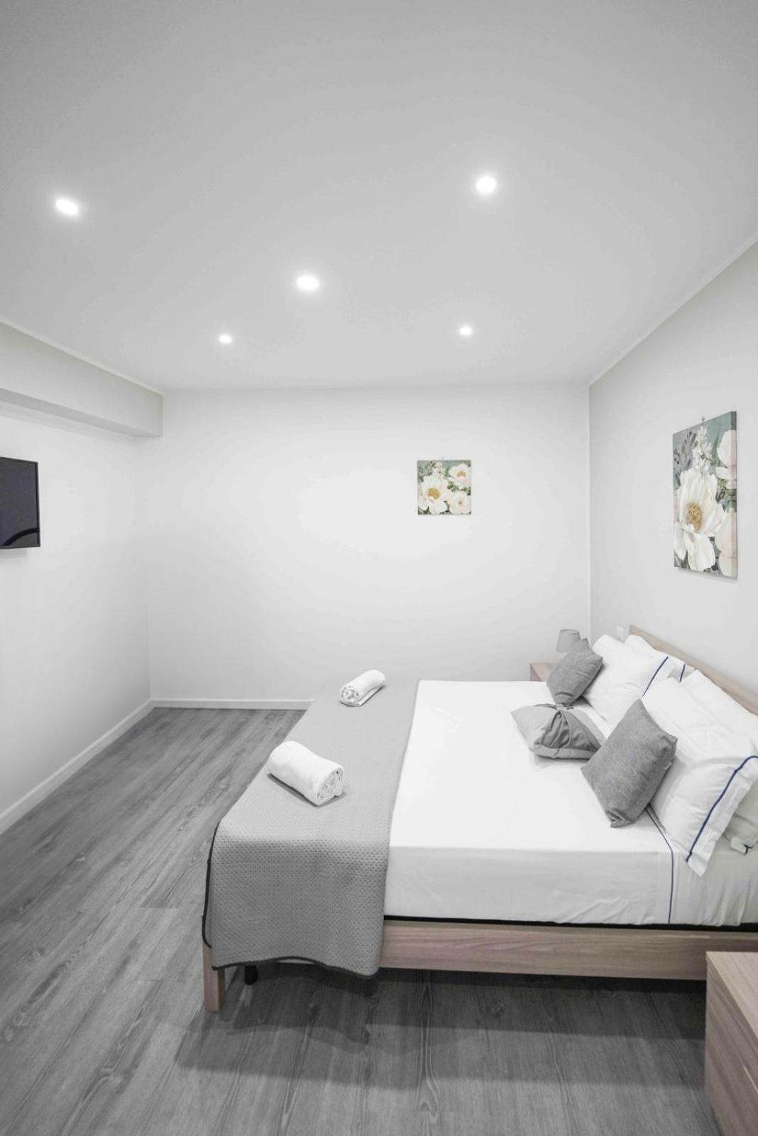 Capodichino Apartment 127 - 20 Наполи Екстериор снимка